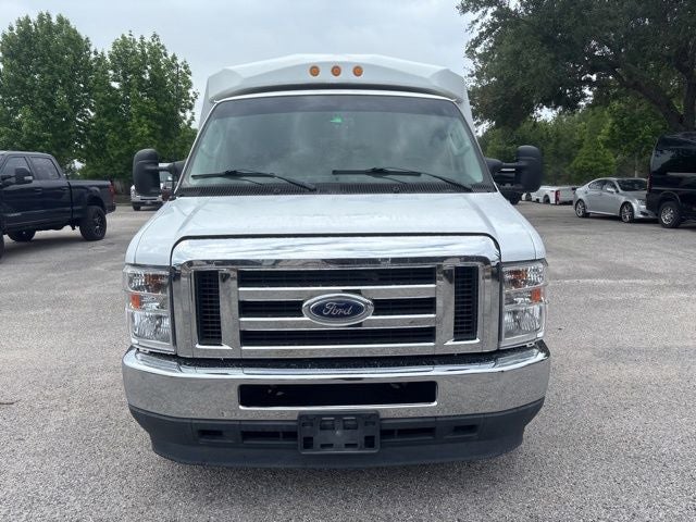 2023 Ford E-450SD Base KUV