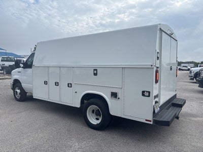 2023 Ford E-450SD Base KUV