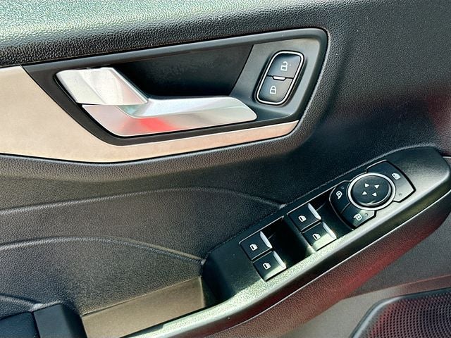 2021 Ford Escape Hybrid SE