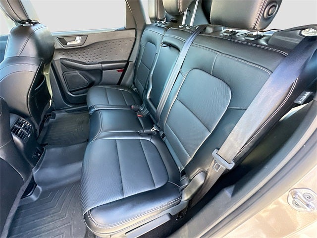 2020 Ford Escape Titanium Hybrid