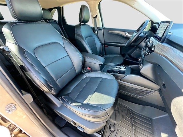 2020 Ford Escape Titanium Hybrid