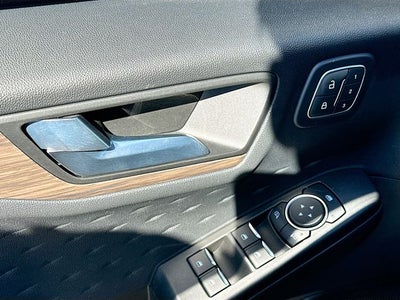 2020 Ford Escape Titanium Hybrid