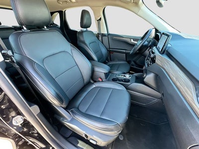 2020 Ford Escape Titanium Hybrid