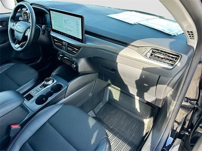 2025 Ford Escape Plug-In Hybrid Base