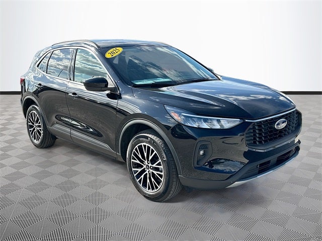 2025 Ford Escape Plug-In Hybrid Base