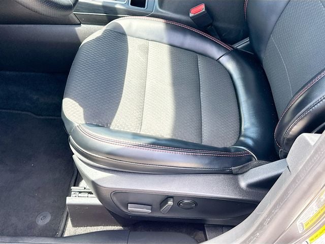 2024 Ford Escape ST-Line TECH PACKAGE