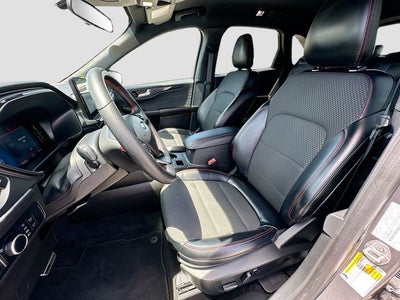 2024 Ford Escape ST-Line TECH PACKAGE