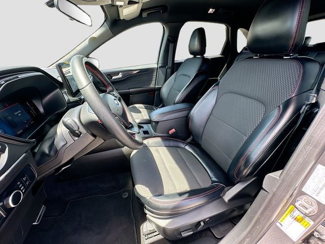 2024 Ford Escape ST-Line TECH PACKAGE