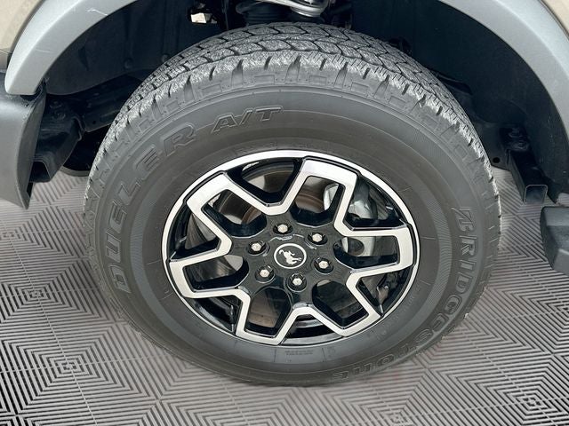 2025 Ford Bronco Base