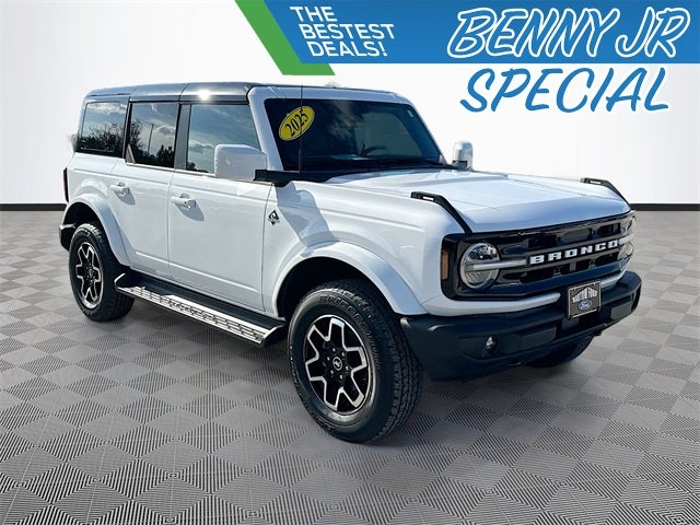 2025 Ford Bronco Outer Banks