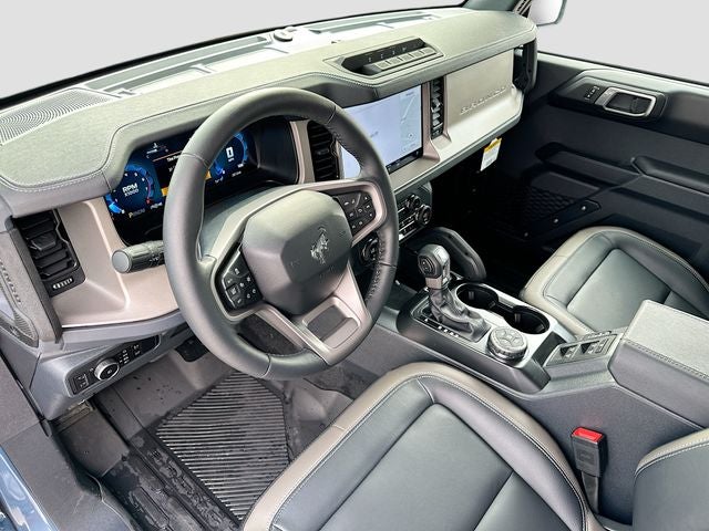 2025 Ford Bronco Outer Banks Sasquatch Pkg
