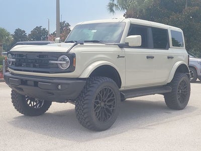 2026 Ford Bronco Outer Banks LIFTED / WHEELS & TIRES