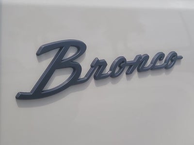 2026 Ford Bronco Outer Banks LIFTED / WHEELS & TIRES