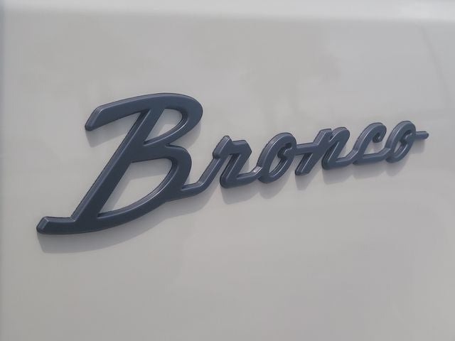 2026 Ford Bronco Outer Banks LIFTED / WHEELS & TIRES