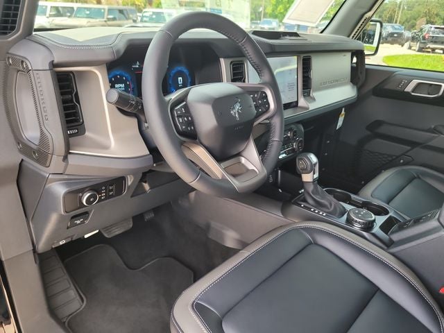 2026 Ford Bronco Outer Banks LIFTED / WHEELS AND TIRES
