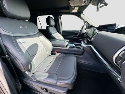 2026 Ford Expedition Max Platinum STEALTH