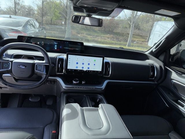 2025 Ford Expedition Max Platinum STEALTH PERFORMANCE PACK