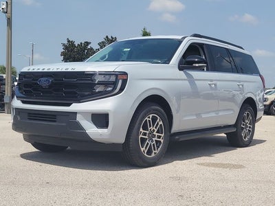 2026 Ford Expedition Active