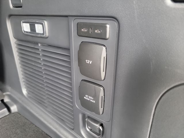 2025 Ford Expedition Platinum STEALTH