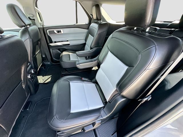 2023 Ford Explorer XLT SPORT APPEARANCE PACK