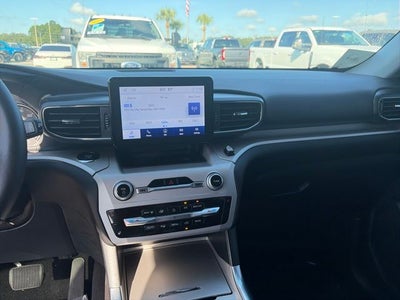 2024 Ford Explorer XLT 202A