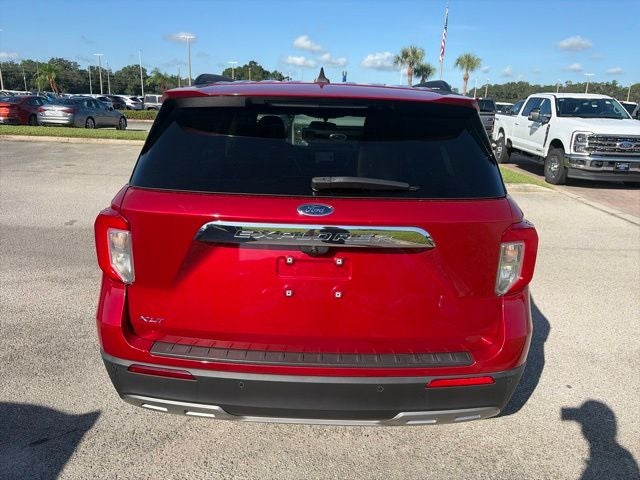 2024 Ford Explorer XLT 202A