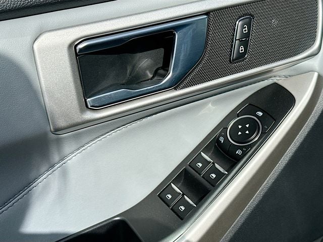 2023 Ford Explorer XLT SPORT APPEARANCE PACK