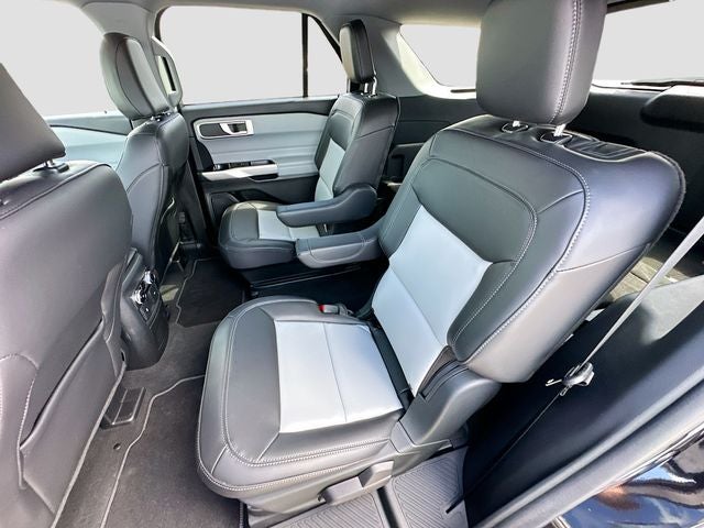 2023 Ford Explorer XLT SPORT APPEARANCE PACK