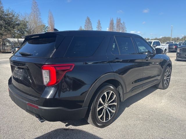 2022 Ford Explorer ST-Line