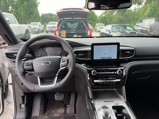 2024 Ford Explorer ST-Line