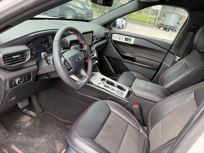 2024 Ford Explorer ST-Line