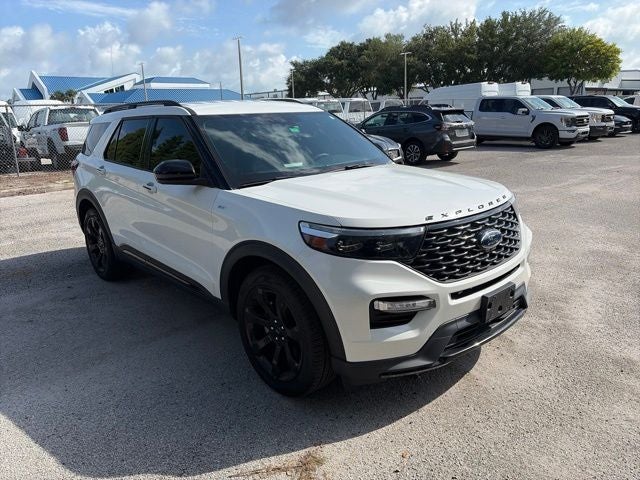 2023 Ford Explorer ST-Line
