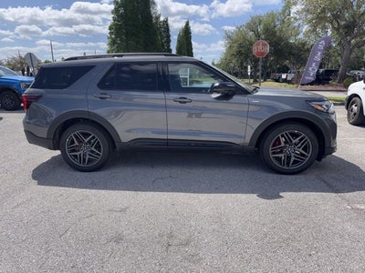 2026 Ford Explorer ST-Line STREET PACK