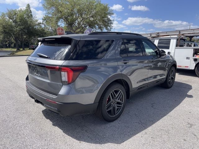 2026 Ford Explorer ST-Line STREET PACK