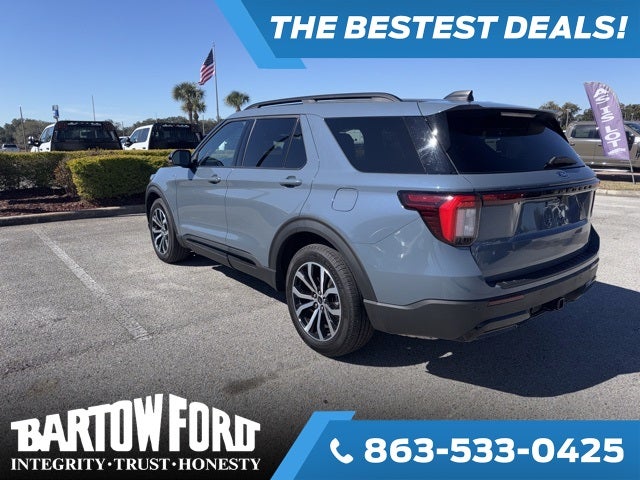 2025 Ford Explorer ST-Line