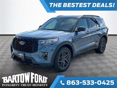 2025 Ford Explorer ST-Line