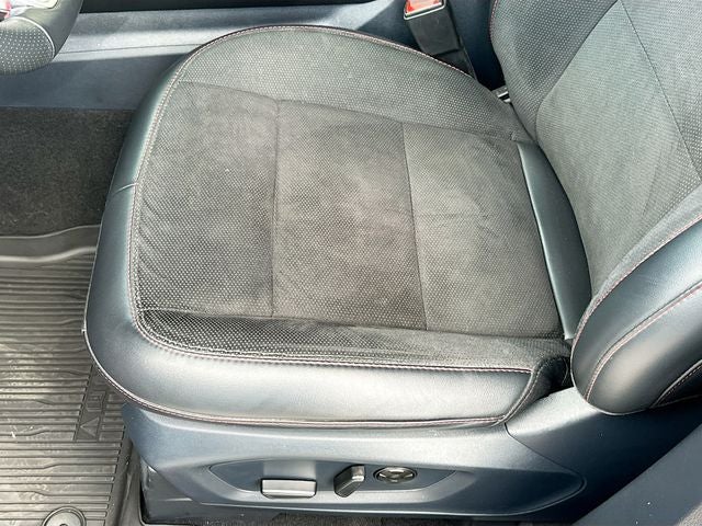 2025 Ford Explorer ST 3.0 V 6