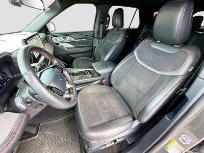 2025 Ford Explorer ST 3.0 V 6