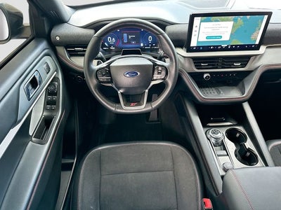 2025 Ford Explorer ST 3.0 V 6