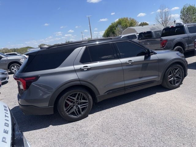 2025 Ford Explorer ST 3.0 V 6