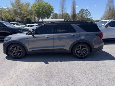 2025 Ford Explorer ST 3.0 V 6