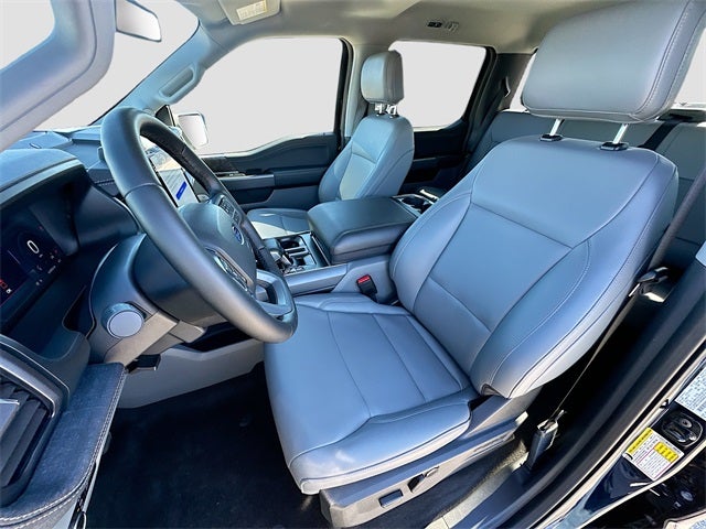 2025 Ford F-150 Lightning Flash EXTENDED BATTERY