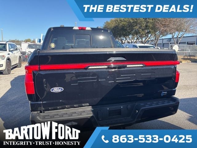 2025 Ford F-150 Lightning Lariat