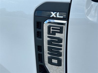 2025 Ford F-250SD XL 2WD CREW CAB