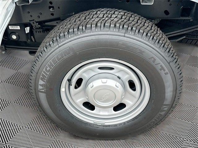 2025 Ford F-250SD XL 2WD CREW CAB