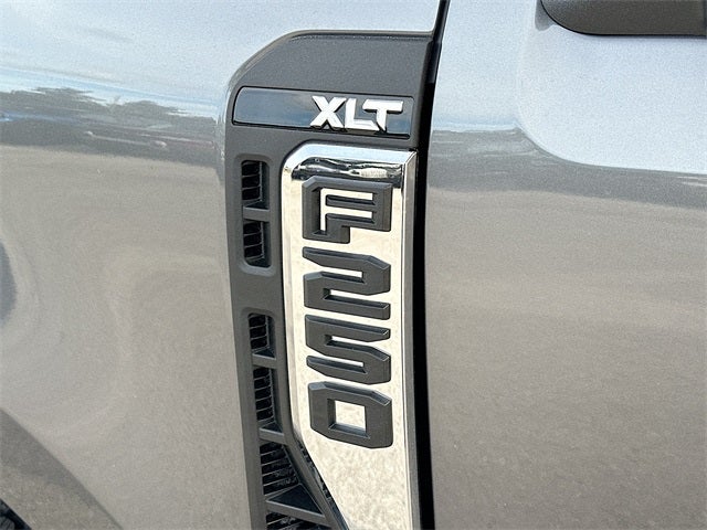 2026 Ford F-250SD XLT 4WD CREW CAB