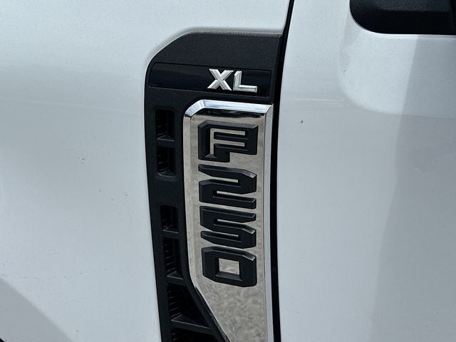 2026 Ford F-250SD XL 4WD CREW CAB