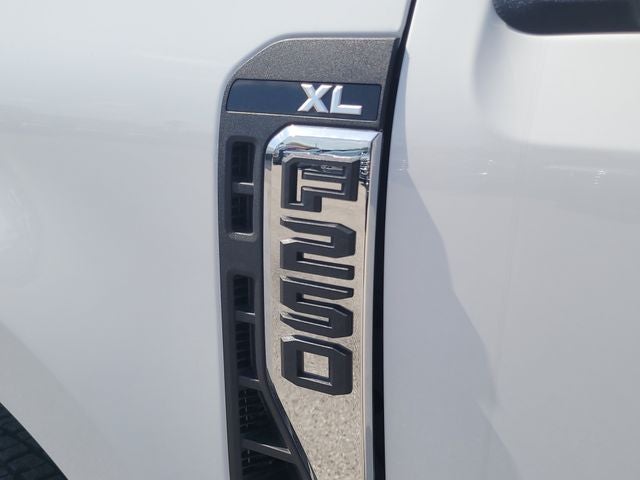 2026 Ford F-250SD XL 4WD CREW CAB