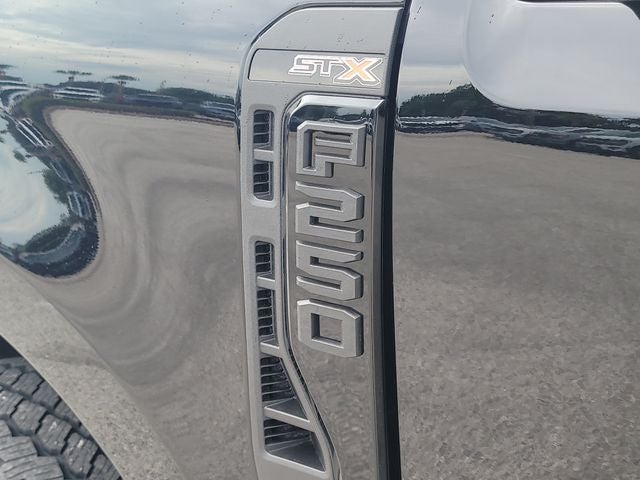 2026 Ford F-250SD XL 4WD CREW CAB