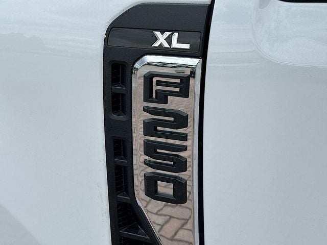 2026 Ford F-250SD XL 4WD CREW CAB